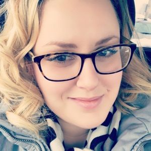 Meet your Posher, Cassie